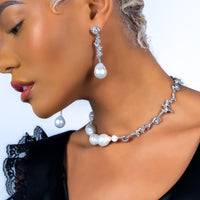 Queen's Pearl Earrings